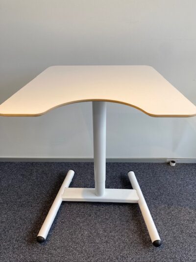 Salli Small desk